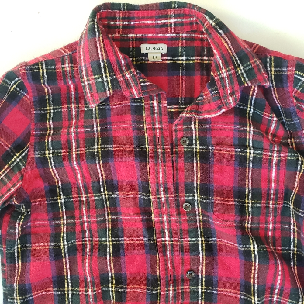 Women's L.L.Bean Red Festive Winter Lumberjack Plaid Flannel Shirt